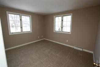 Bedroom_3.jpg